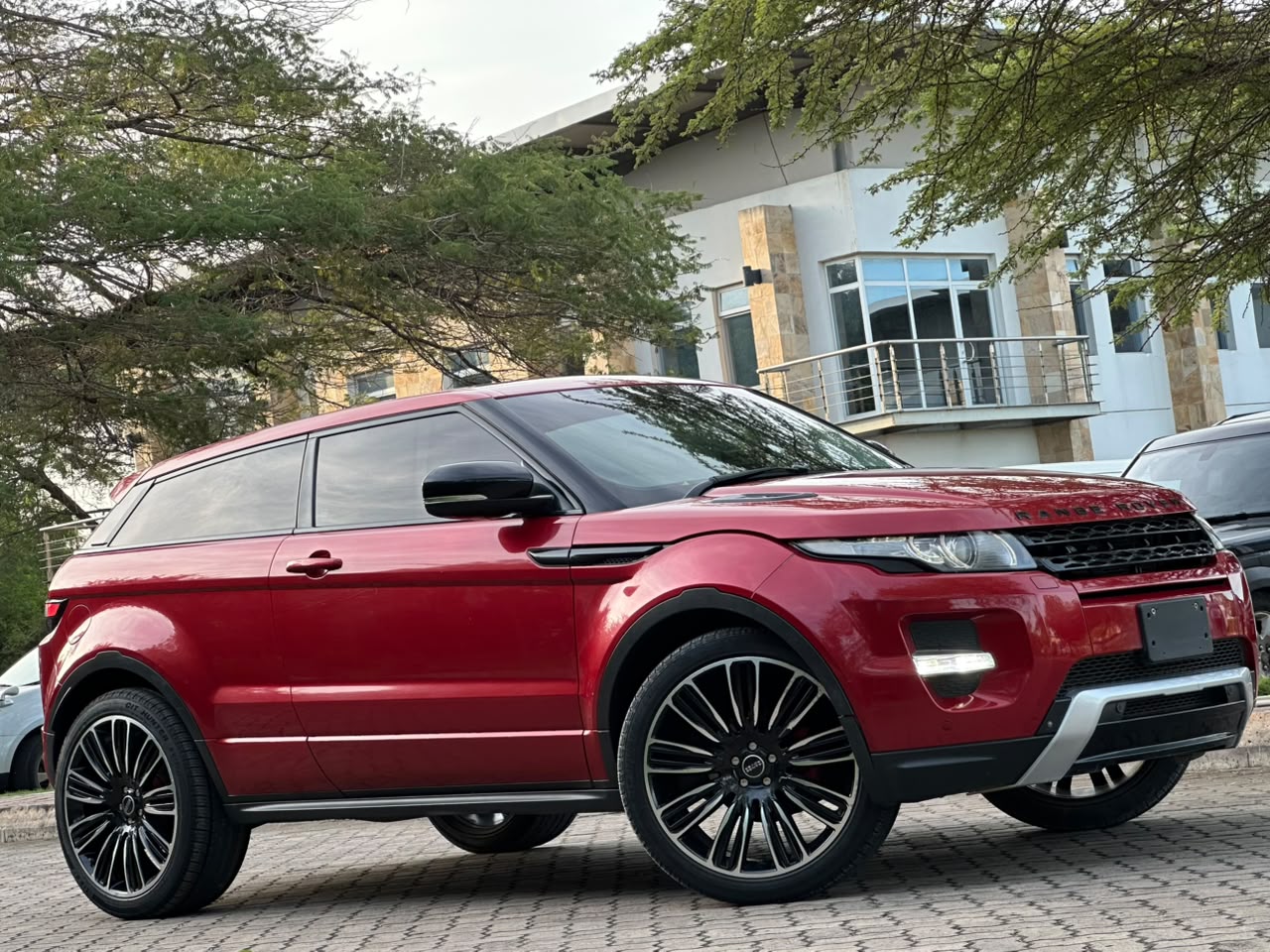 RANGE ROVER